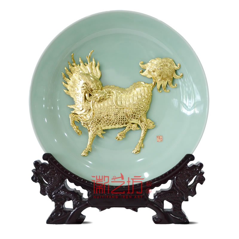 麒麟龍泉青瓷蕪湖鐵畫擺件 國家級(jí)非遺手工藝術(shù)品 安徽特色禮品