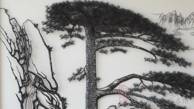 江蘇大力神鏈傳動有限公司作為接待廳壁畫定制的迎客松鐵畫細節(jié)1
