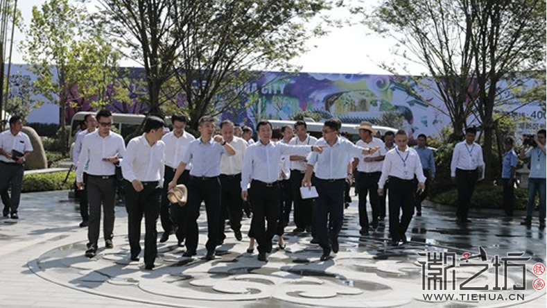 2017.1.3萬達副總裁丁本錫人物肖像鐵畫定制案例1