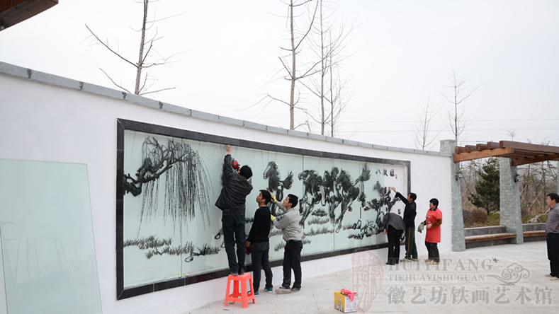 亳州蕪湖產(chǎn)業(yè)園廣場定制的大型戶外鐵畫-八駿圖