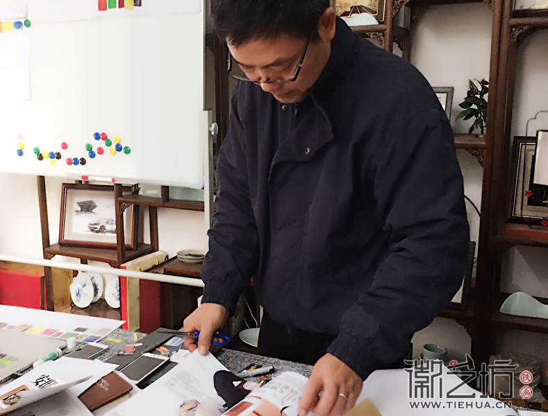 徽藝坊鐵畫藝人走進風(fēng)格色彩 (51)