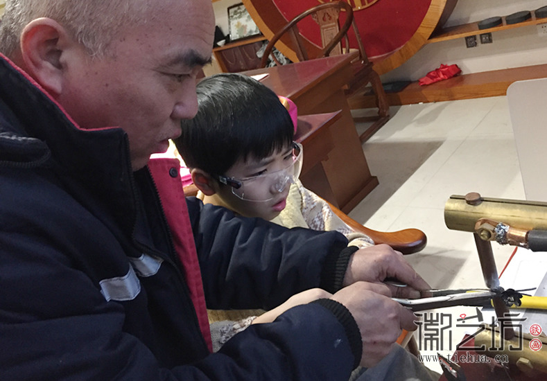 鏡湖小學(xué)鐵畫第七課 (21)