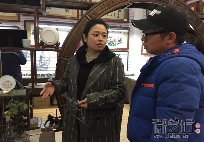 2017.12.28創(chuàng)品會張總一行考察徽藝坊 (15)