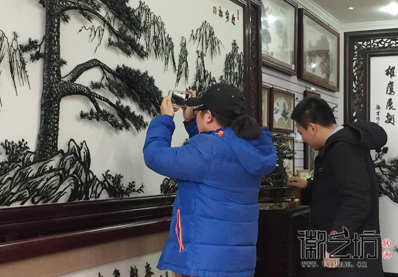 2017.12.28創(chuàng)品會張總一行考察徽藝坊 (16)