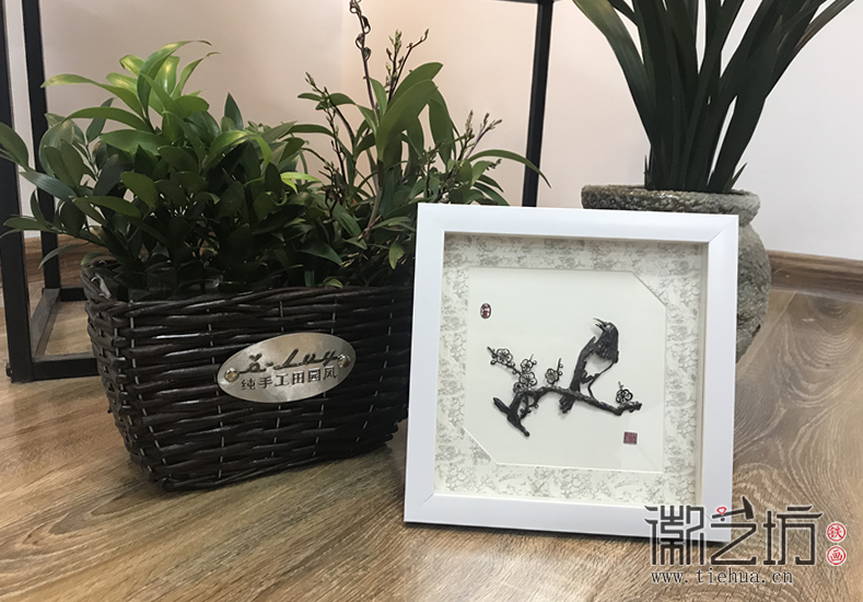 喜上眉梢鐵畫擺件場景圖4