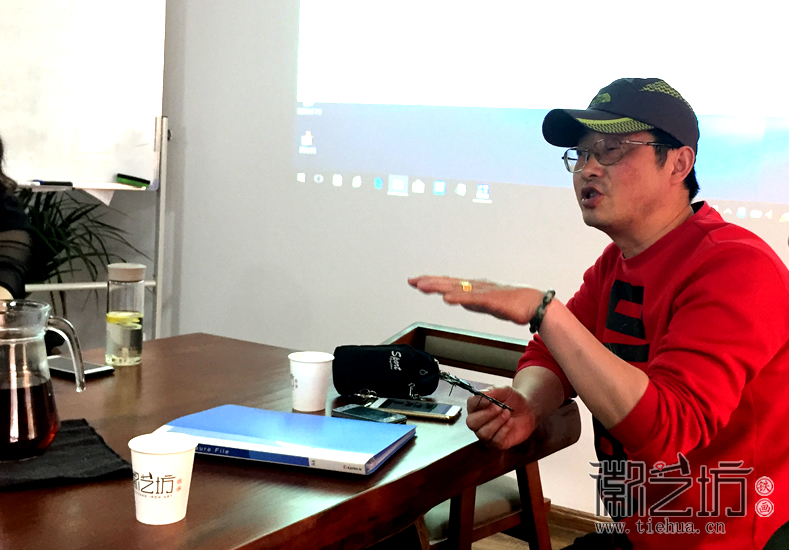 徽藝坊召開蕪湖鐵畫協(xié)會(huì)質(zhì)量標(biāo)準(zhǔn)研討會(huì) (1)