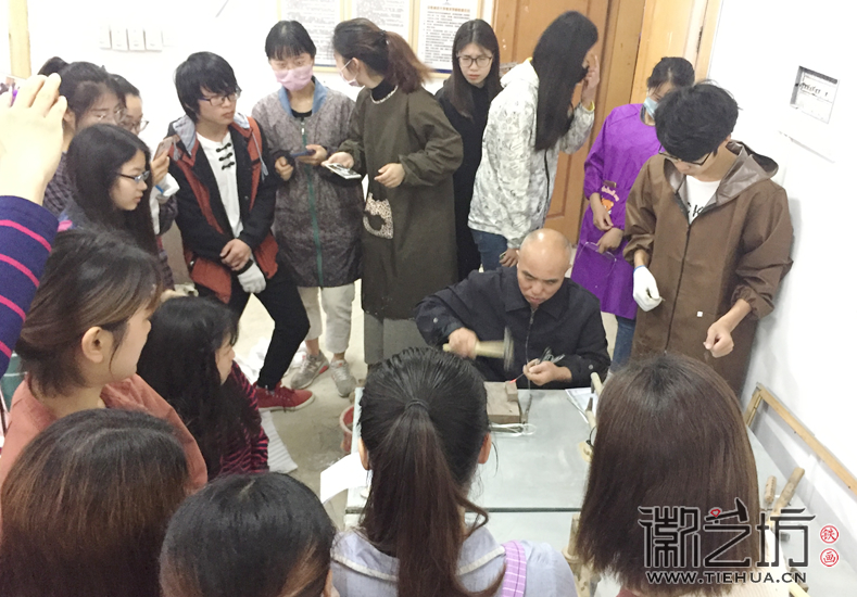 徽藝坊魏民春開(kāi)啟安師大鐵畫(huà)實(shí)踐課 (3)