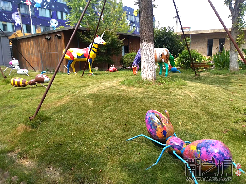 徽藝坊鐵畫品牌總監(jiān)李伶考察蕪湖殷港小鎮(zhèn) (5)