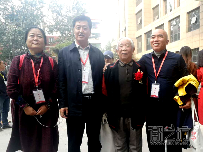 徽藝坊魏民春河北美院參加第六屆泥塑研培班 (18)