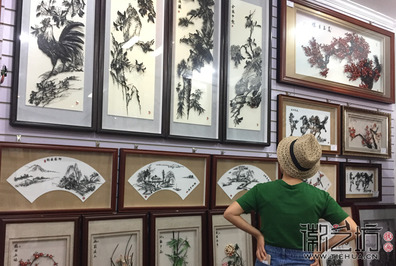 2017.6.13蕪湖鐵畫(huà)人才培養(yǎng)培訓(xùn)班學(xué)員來(lái)徽藝坊參觀學(xué)習(xí)14