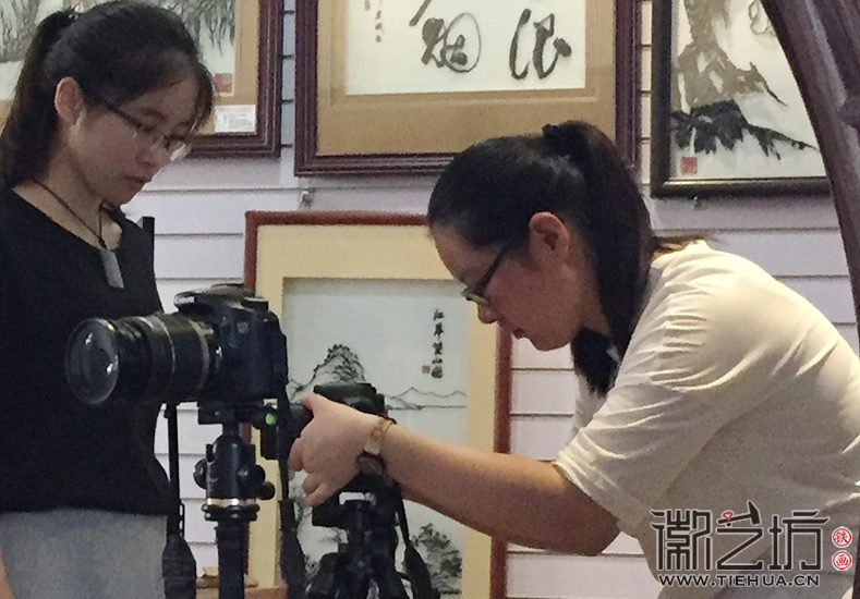 UIC大學生情系蕪湖鐵畫采訪徽藝坊鐵畫新秀李強5