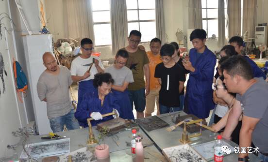 國家級鐵畫大師儲金霞女士實踐課：鐵畫鍛制技藝 (5)