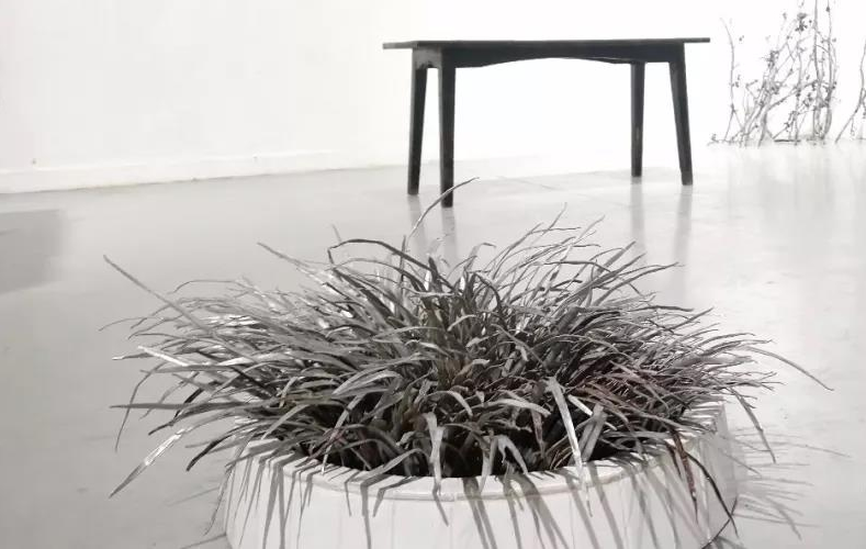 錢悅 鐵畫與裝置《松竹梅蘭園》