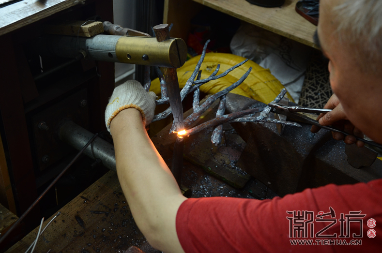 合肥萬(wàn)達(dá)廣場(chǎng)噴泉景觀鐵畫(huà)定制案例5