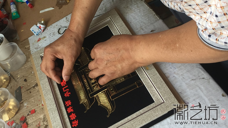 廣東槎橋牌坊亭門落成紀念鐵畫定制徽藝坊裝裱進行中1